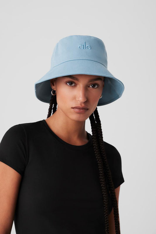 WEEKENDER BUCKET HAT