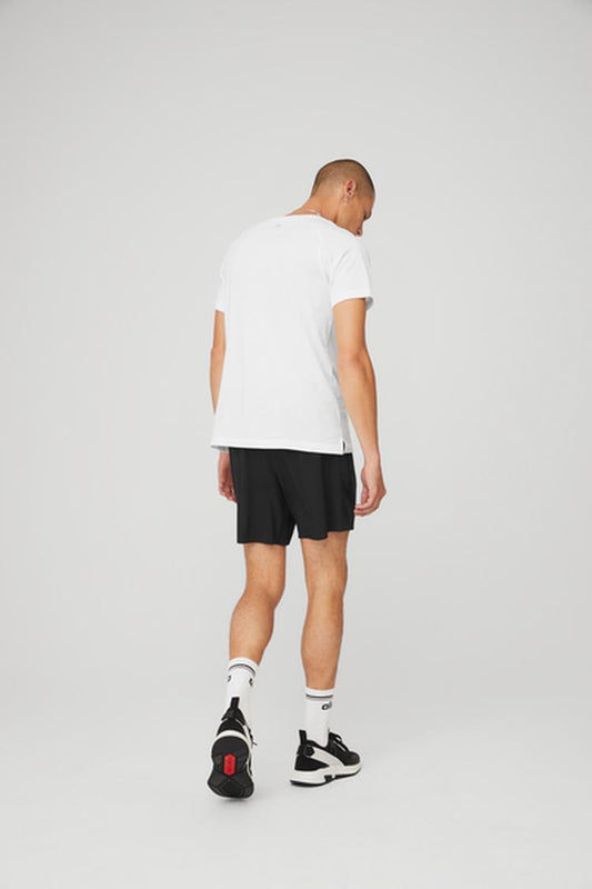 THE TRIUMPH CREW NECK TEE