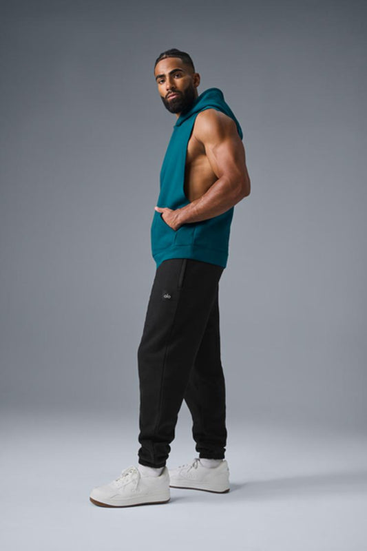 RENOWN SLEEVELESS HOODIE