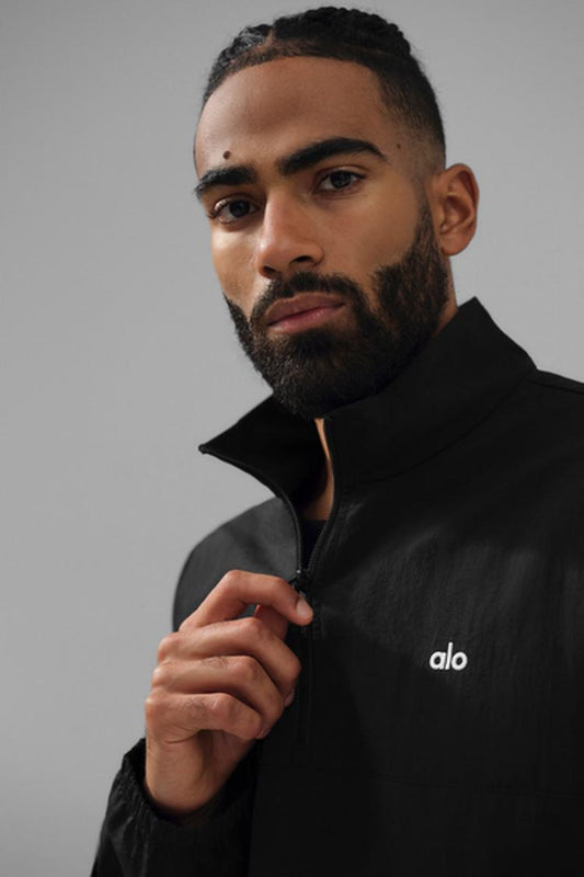 LIGHT WEIGHT TAKEAWAY TRACK PULLOVER