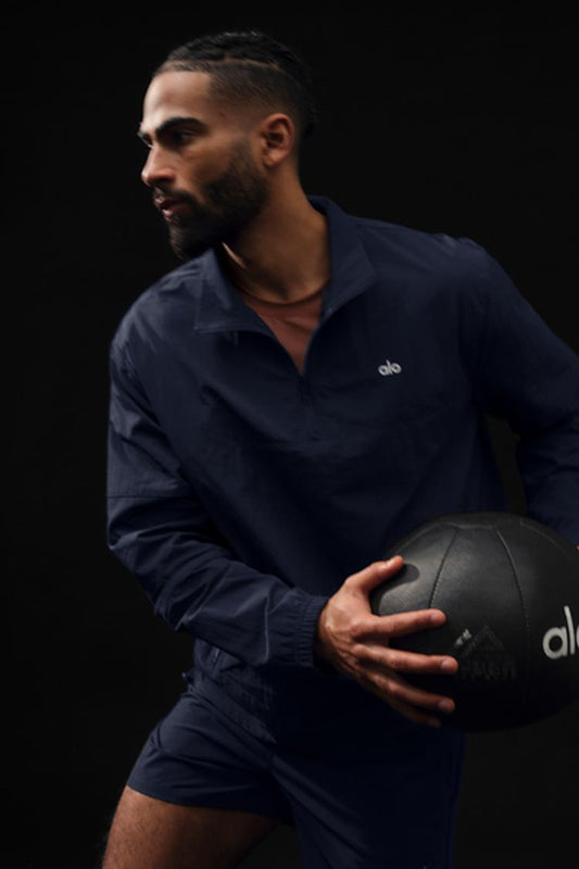 LIGHT WEIGHT TAKEAWAY TRACK PULLOVER