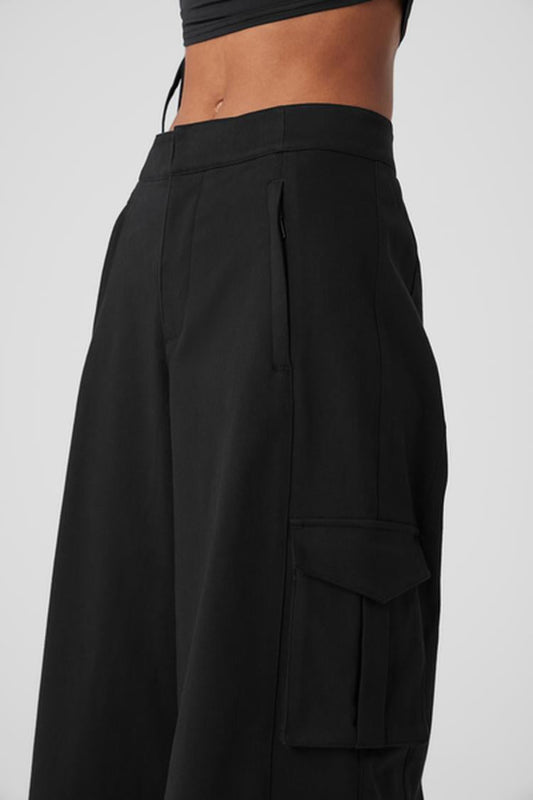 WIDE LEG CARGO SHOW OFF TROUSER