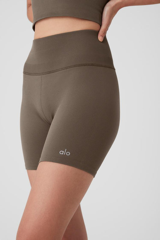 SEAMLESS RIBBED FAVORITE SHORT